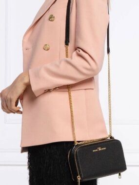 🔥🔥 Marc Jacobs
Everyday Gold
Chain Crossbody
Bag (NWOT) Paid $385🔥🔥